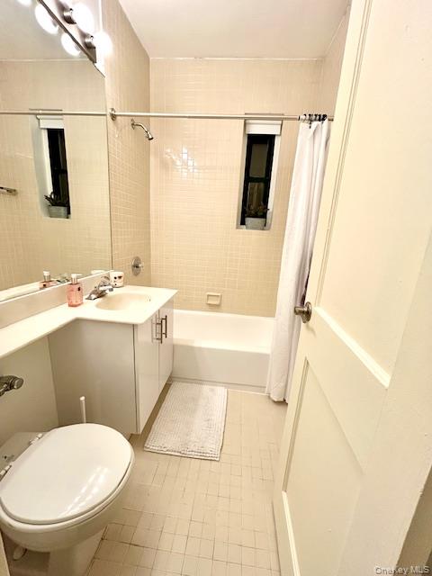 3421 78th Street Unit: 1H