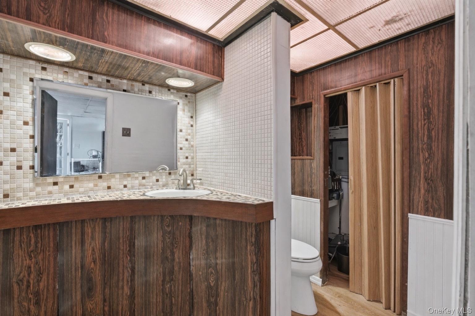 631 Cross Bay Boulevard