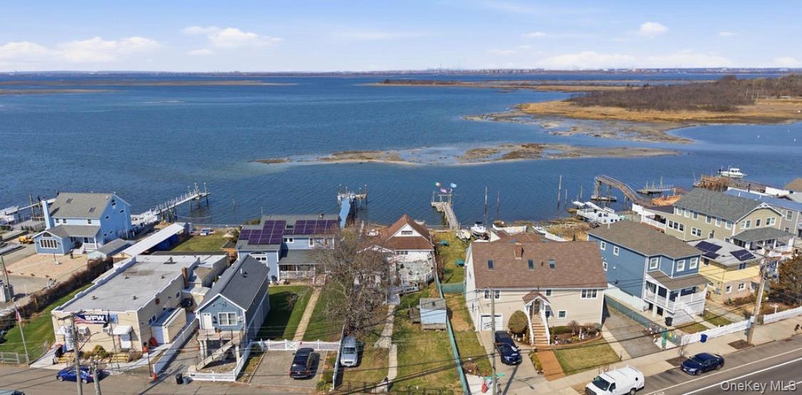 631 Cross Bay Boulevard