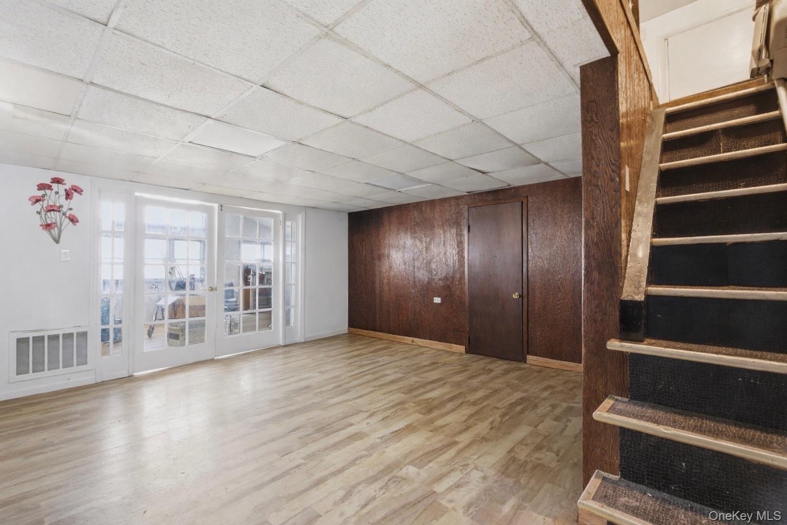 631 Cross Bay Boulevard