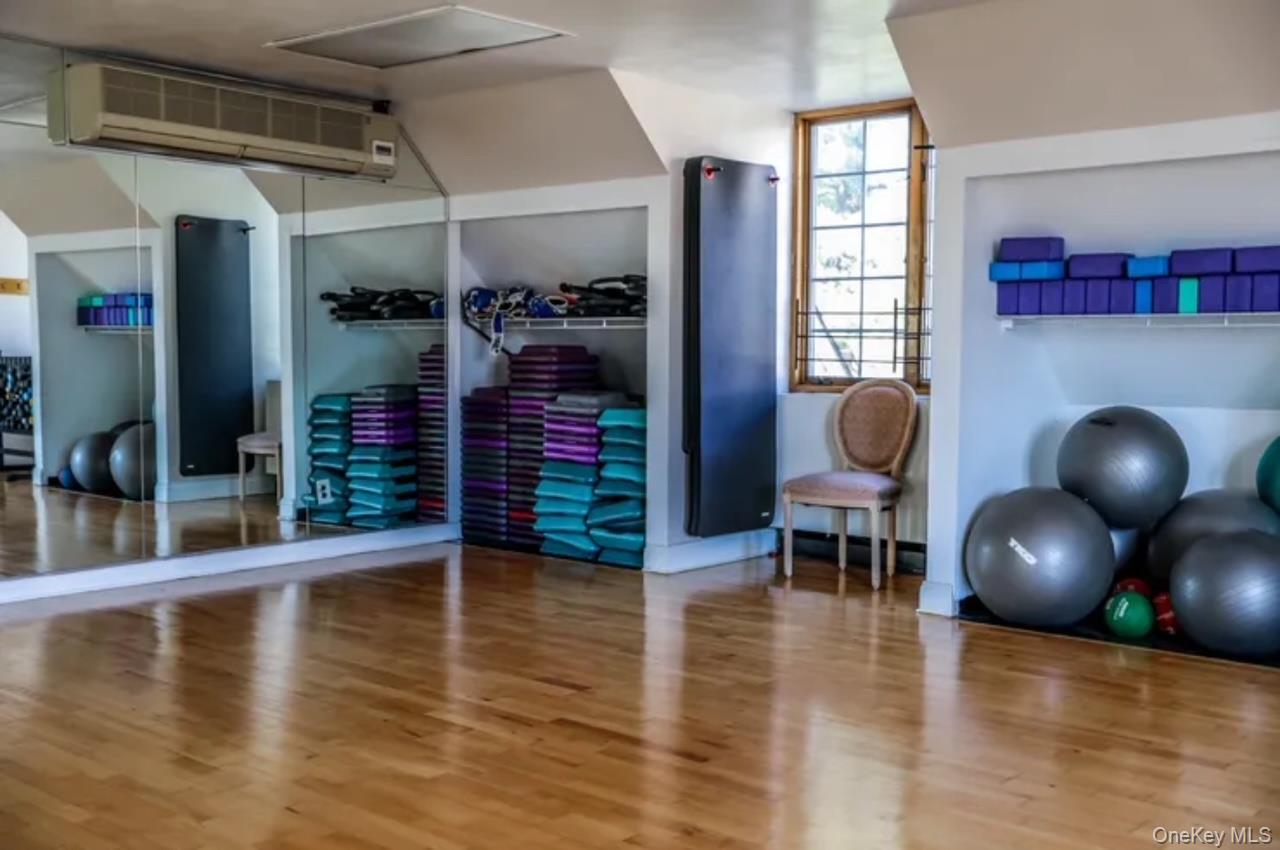 20617 Lori Drive Unit: 1166