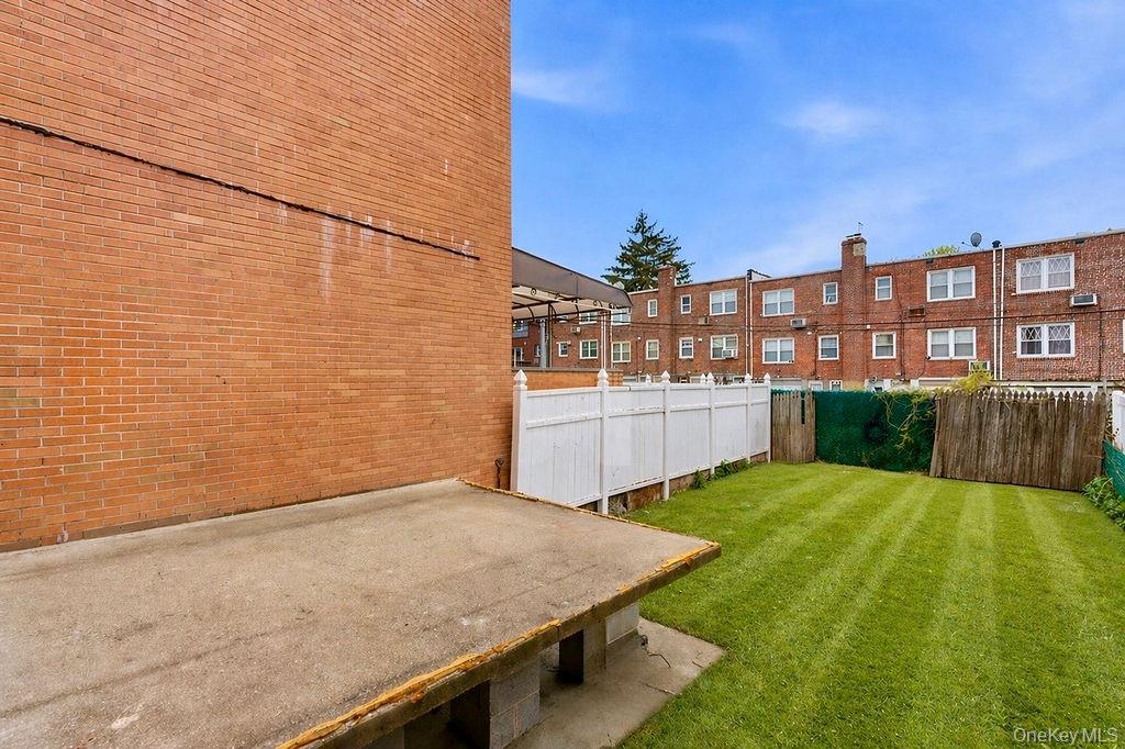 6916 Fresh Meadow Lane