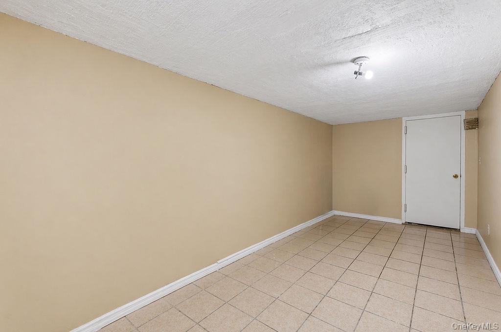 6916 Fresh Meadow Lane