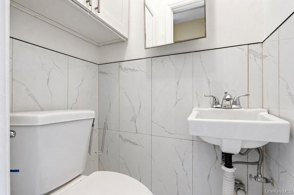 6916 Fresh Meadow Lane