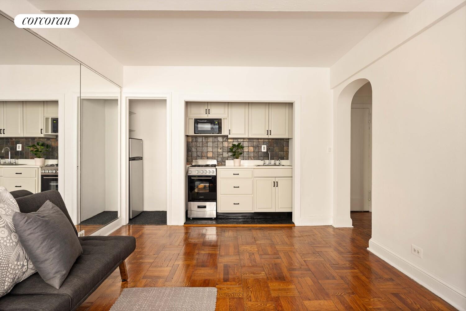 140 E 40TH Street 3J