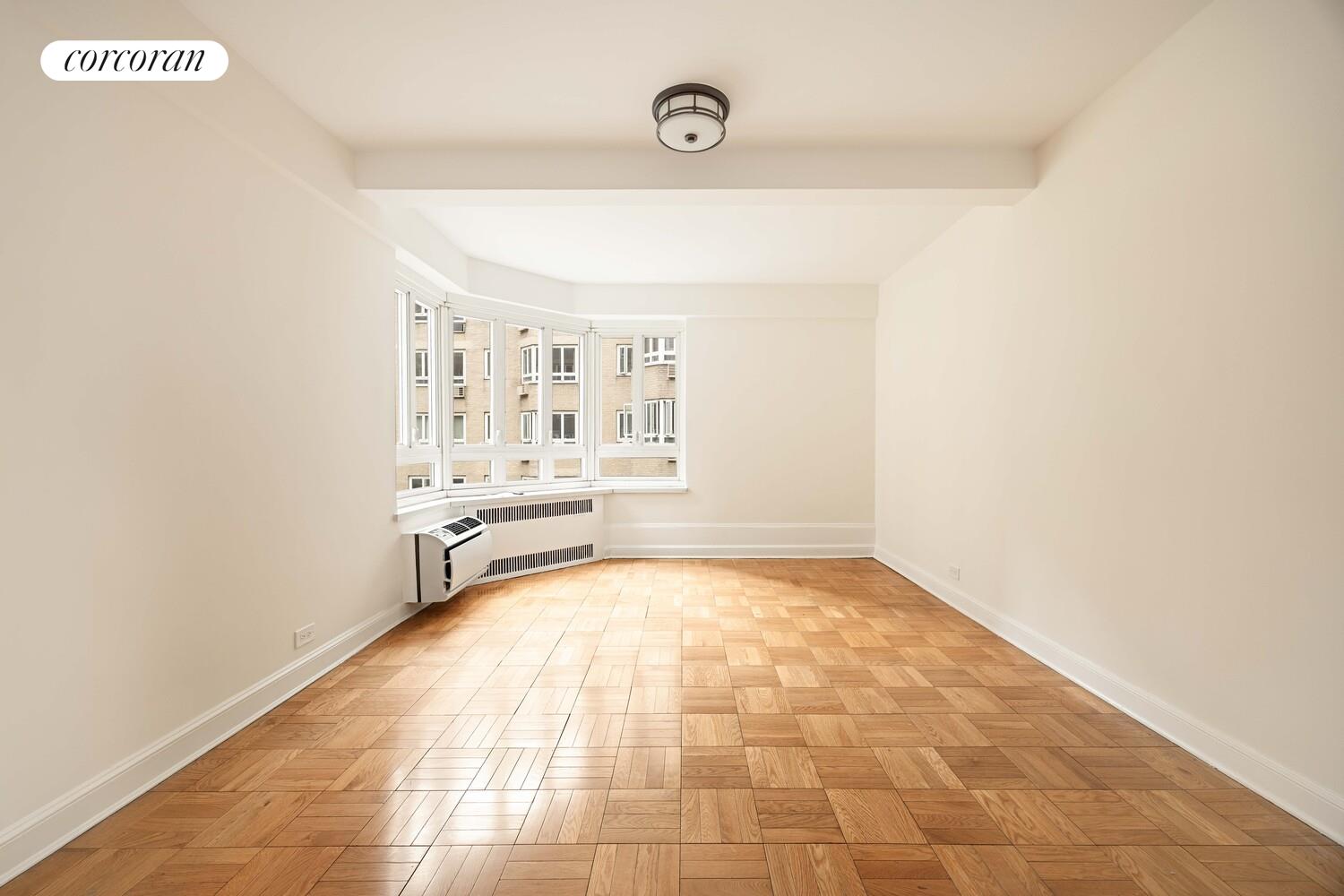 333 W 57TH Street 504