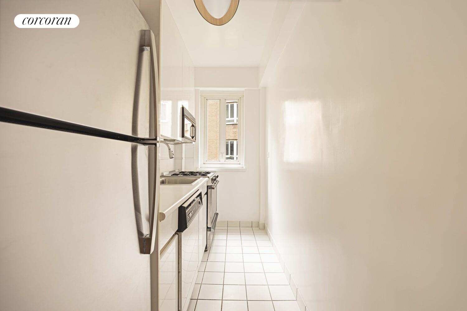 333 W 57TH Street 504
