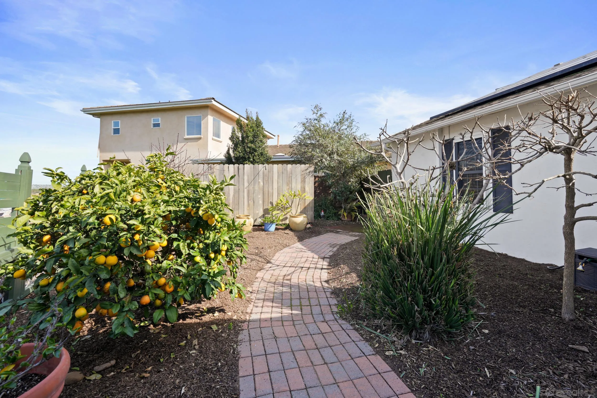 3314 Wisteria Dr