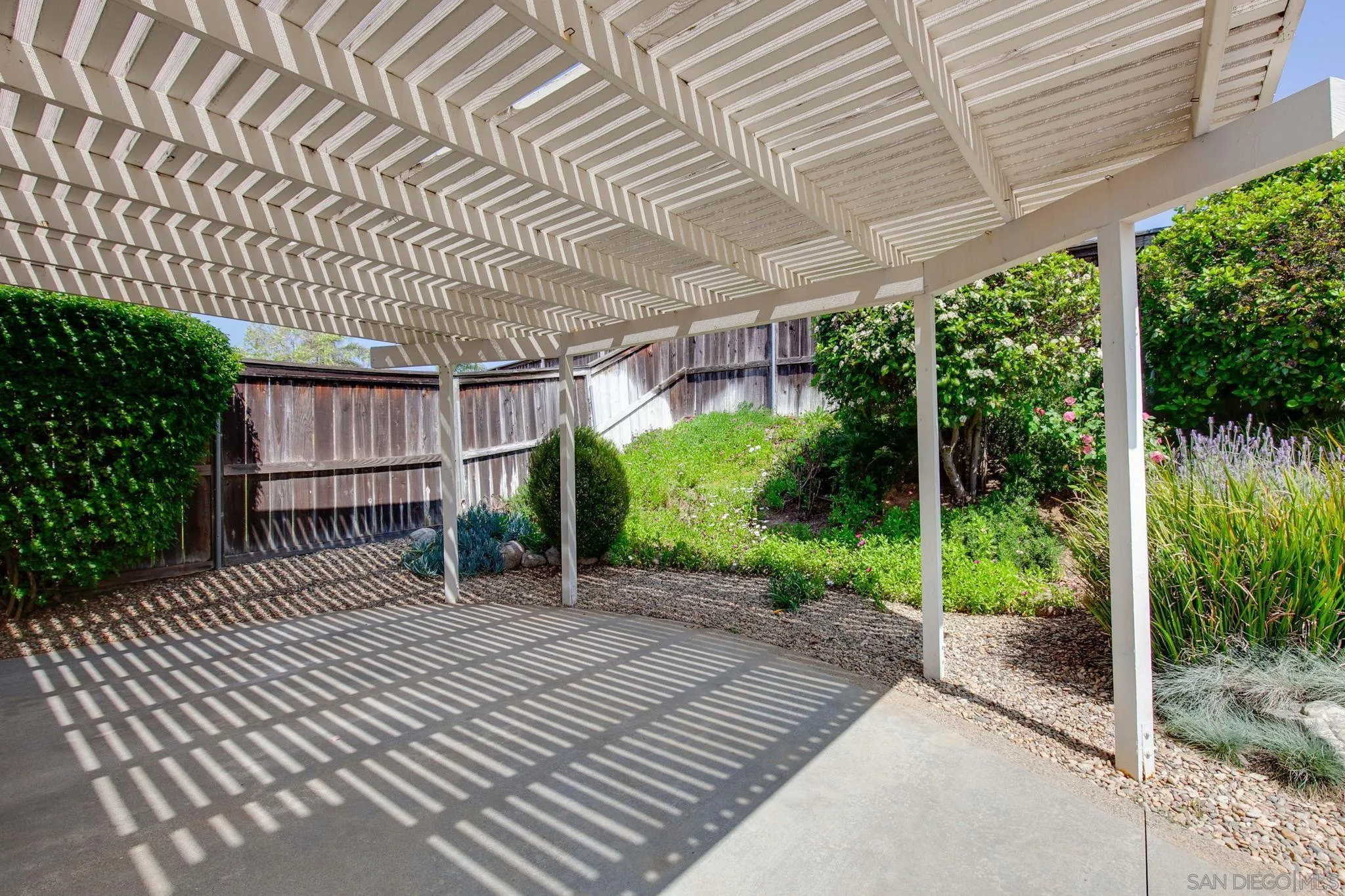 1846 Burlington Pl
