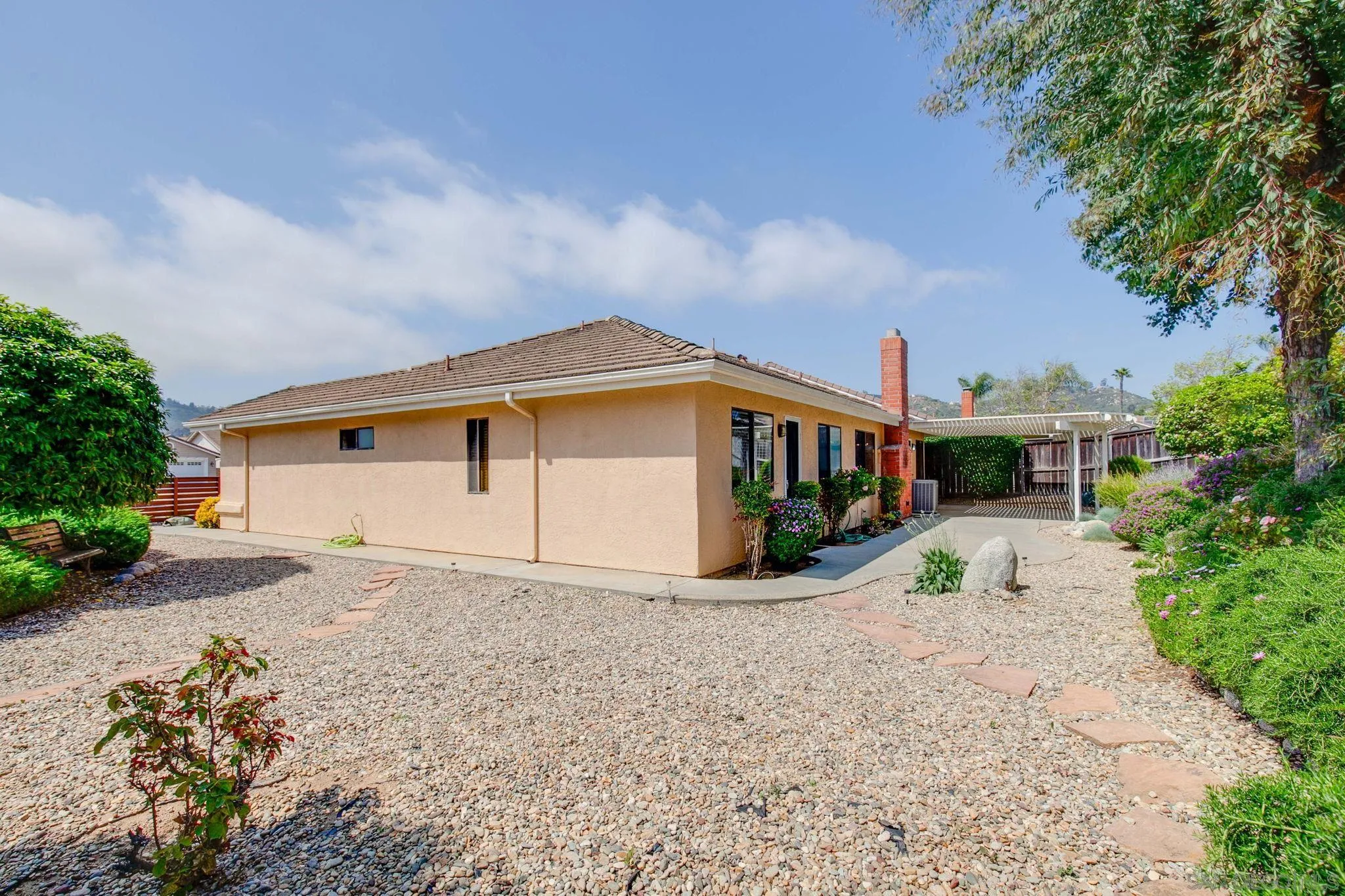 1846 Burlington Pl
