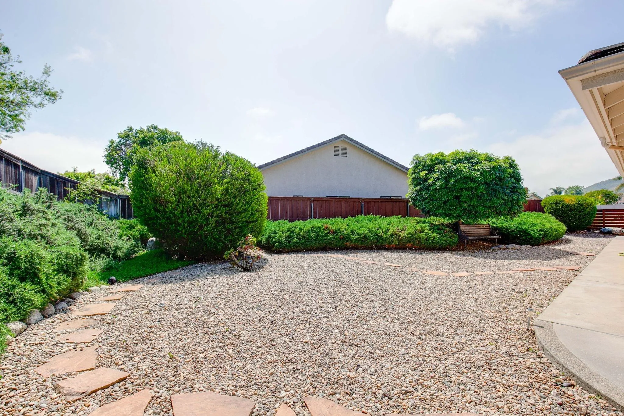1846 Burlington Pl