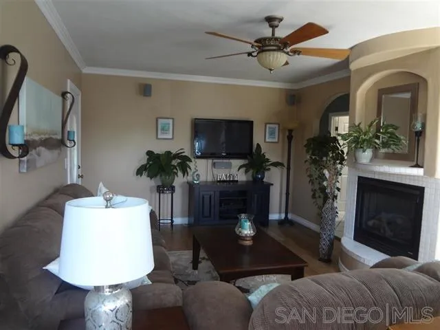 324 N Rios Avenue