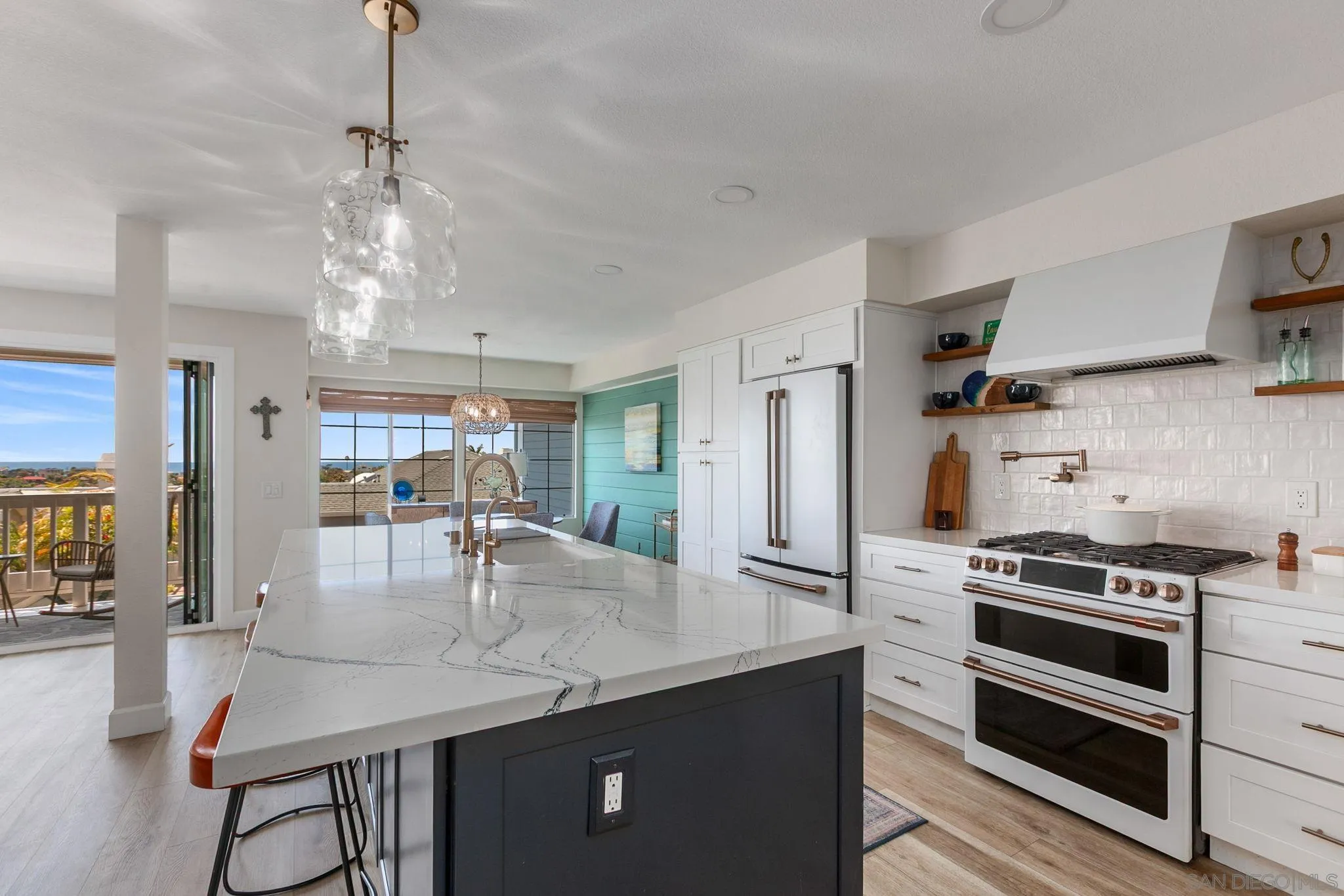 579 Hygeia Ave Unit A