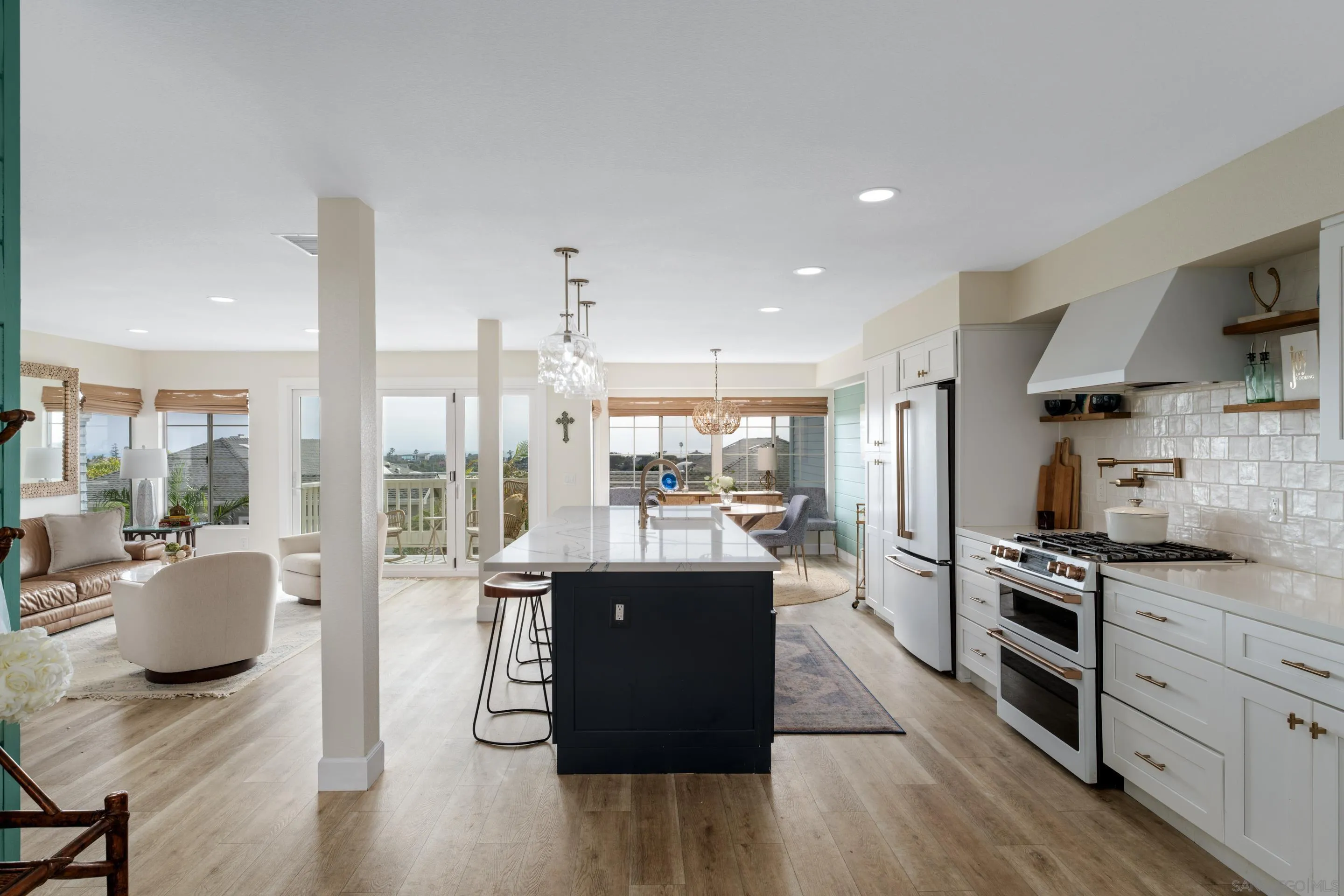 579 Hygeia Ave Unit A