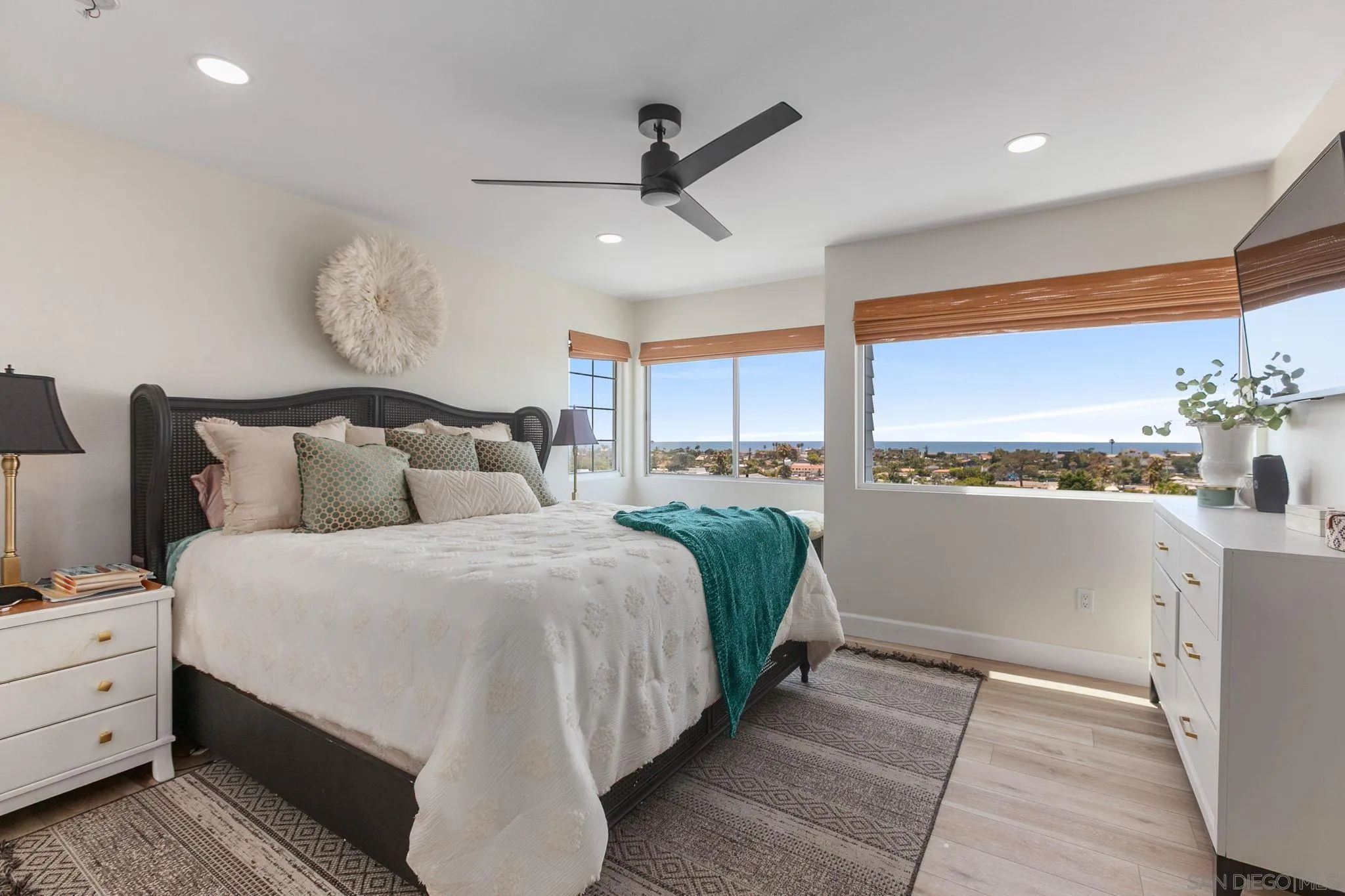 579 Hygeia Ave Unit A