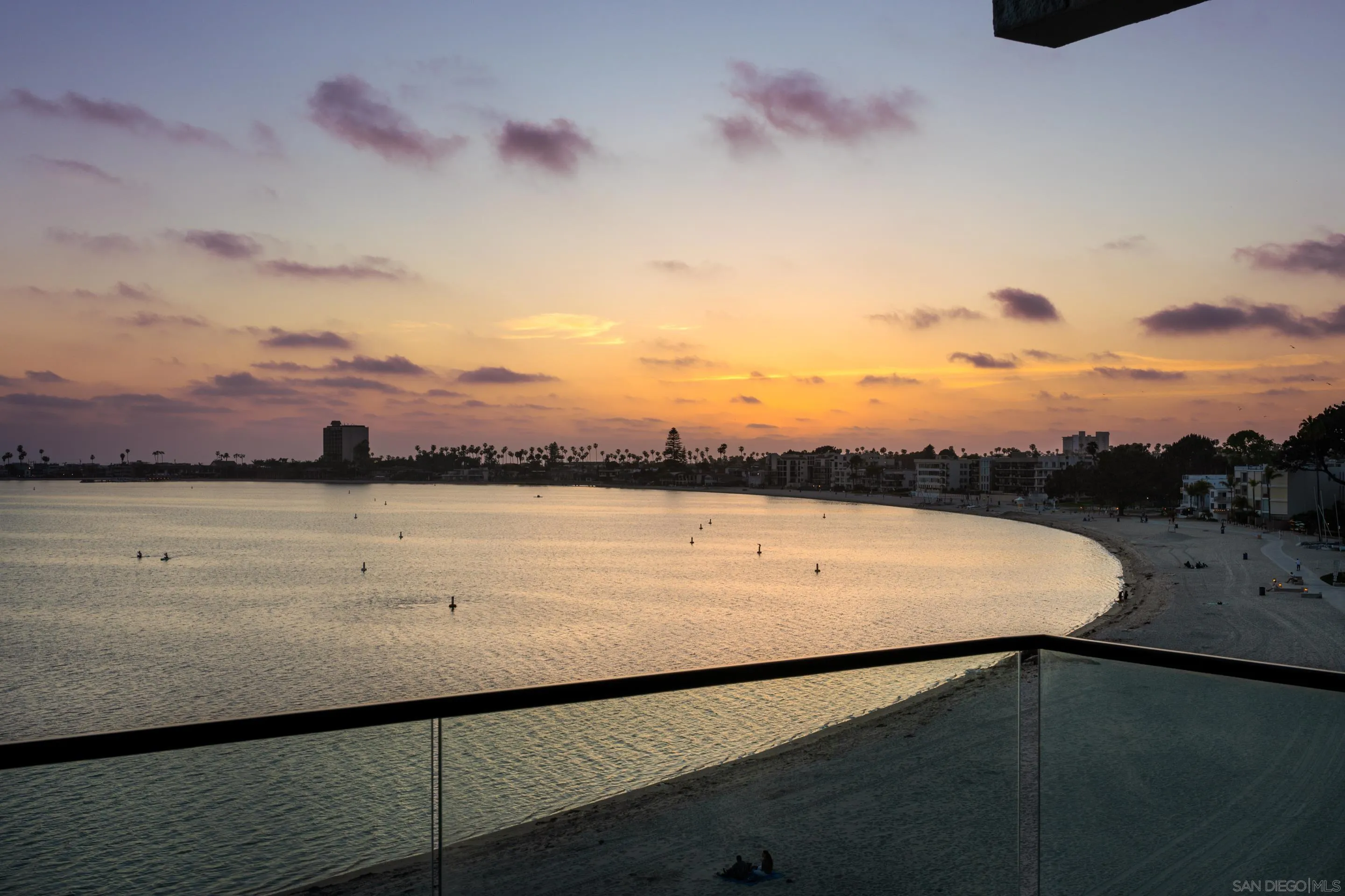 3860 Riviera Dr Unit Unit 301