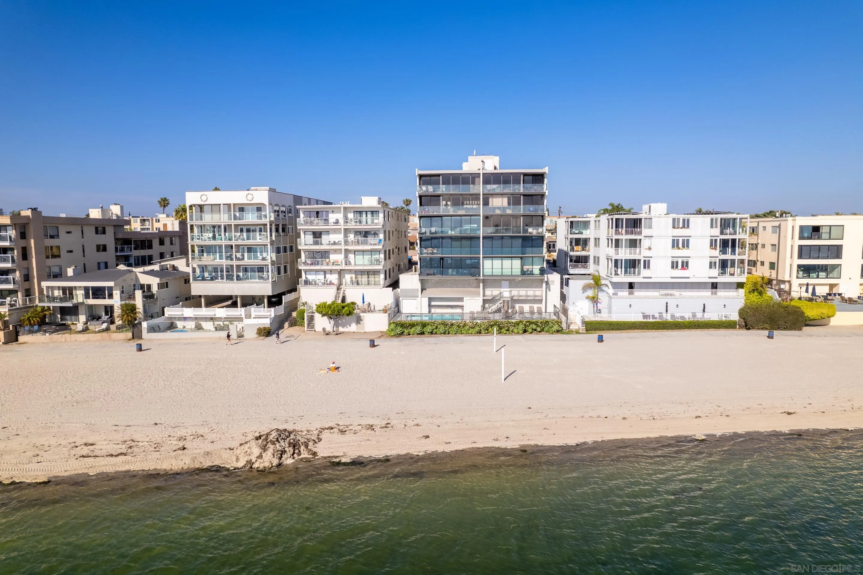 3860 Riviera Dr Unit Unit 301