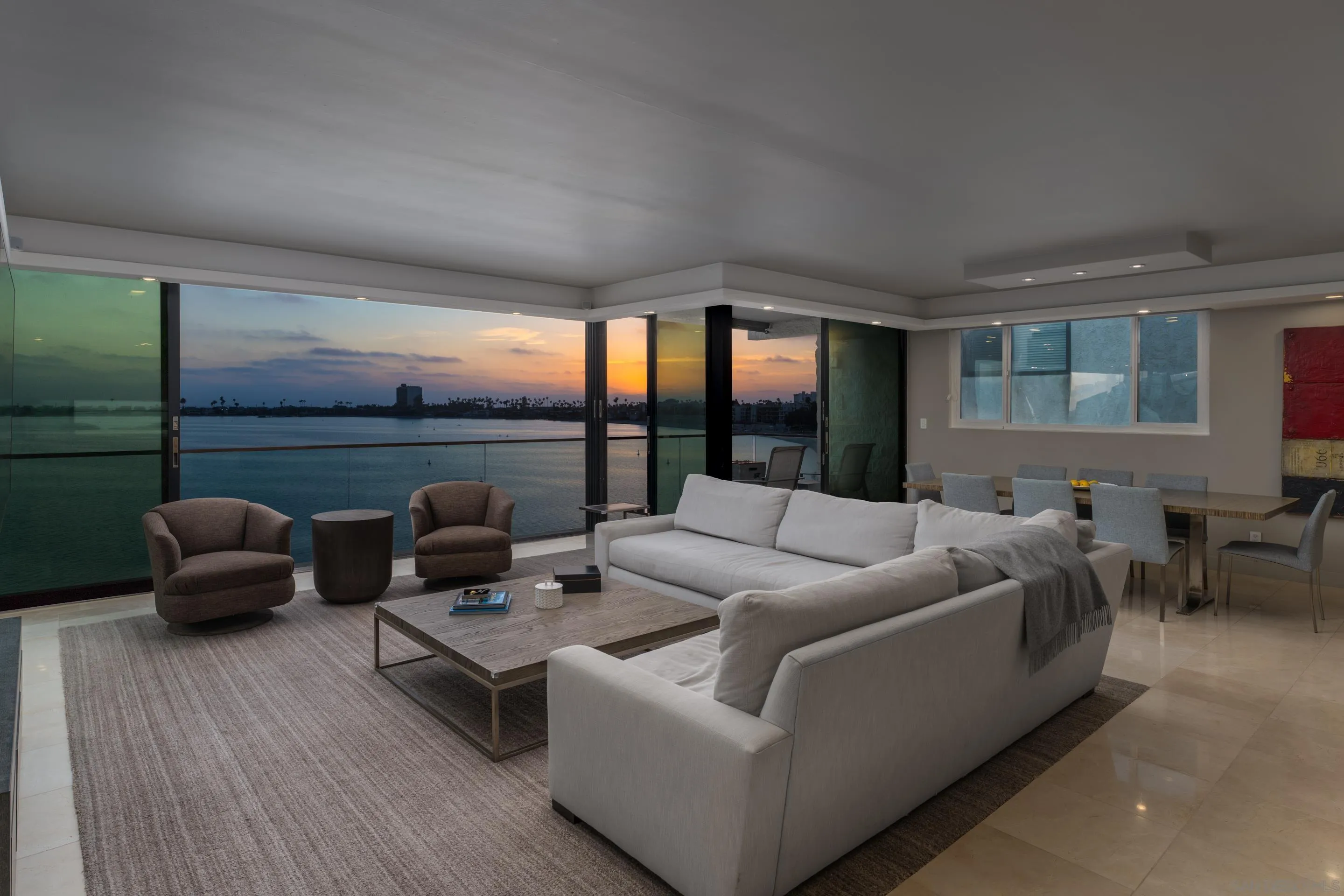 3860 Riviera Dr Unit Unit 301