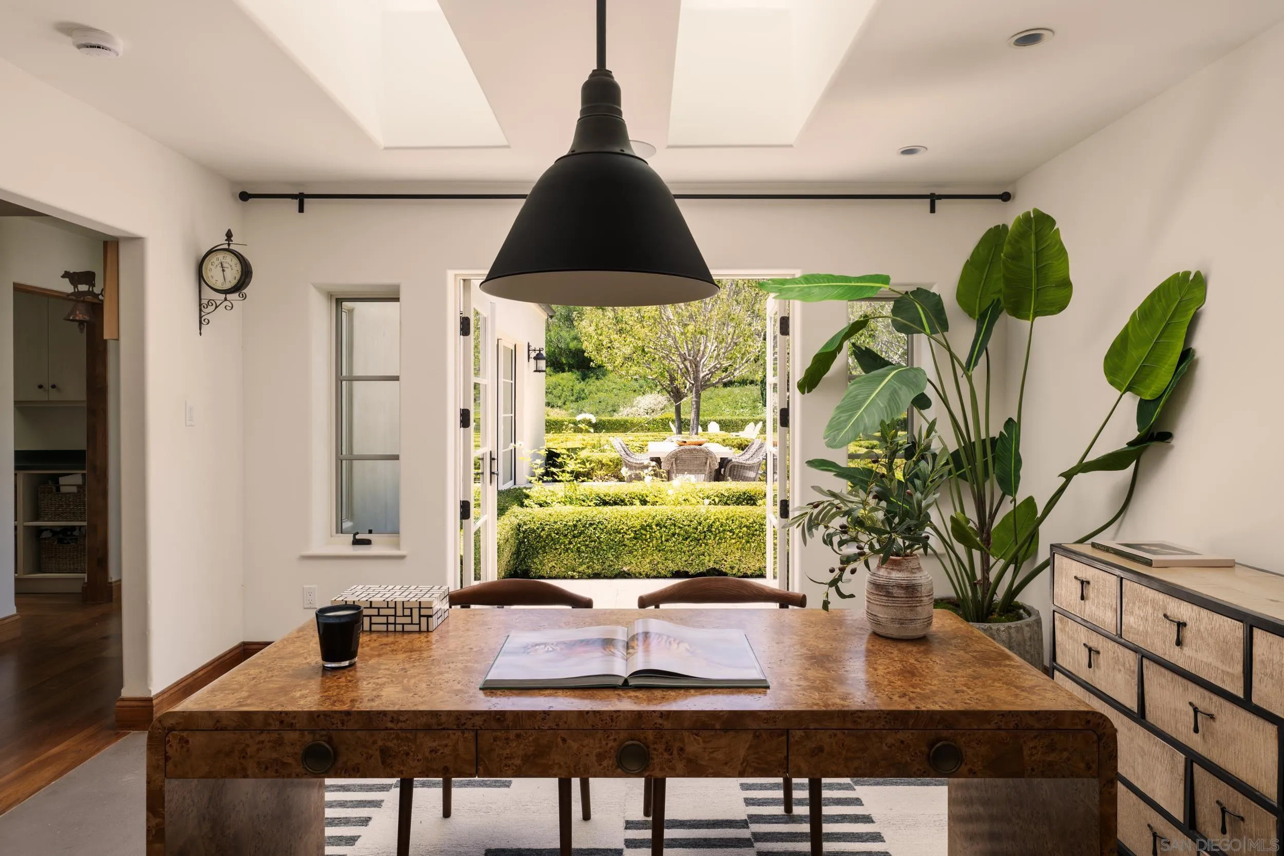 5406 Calzada Del Bosque