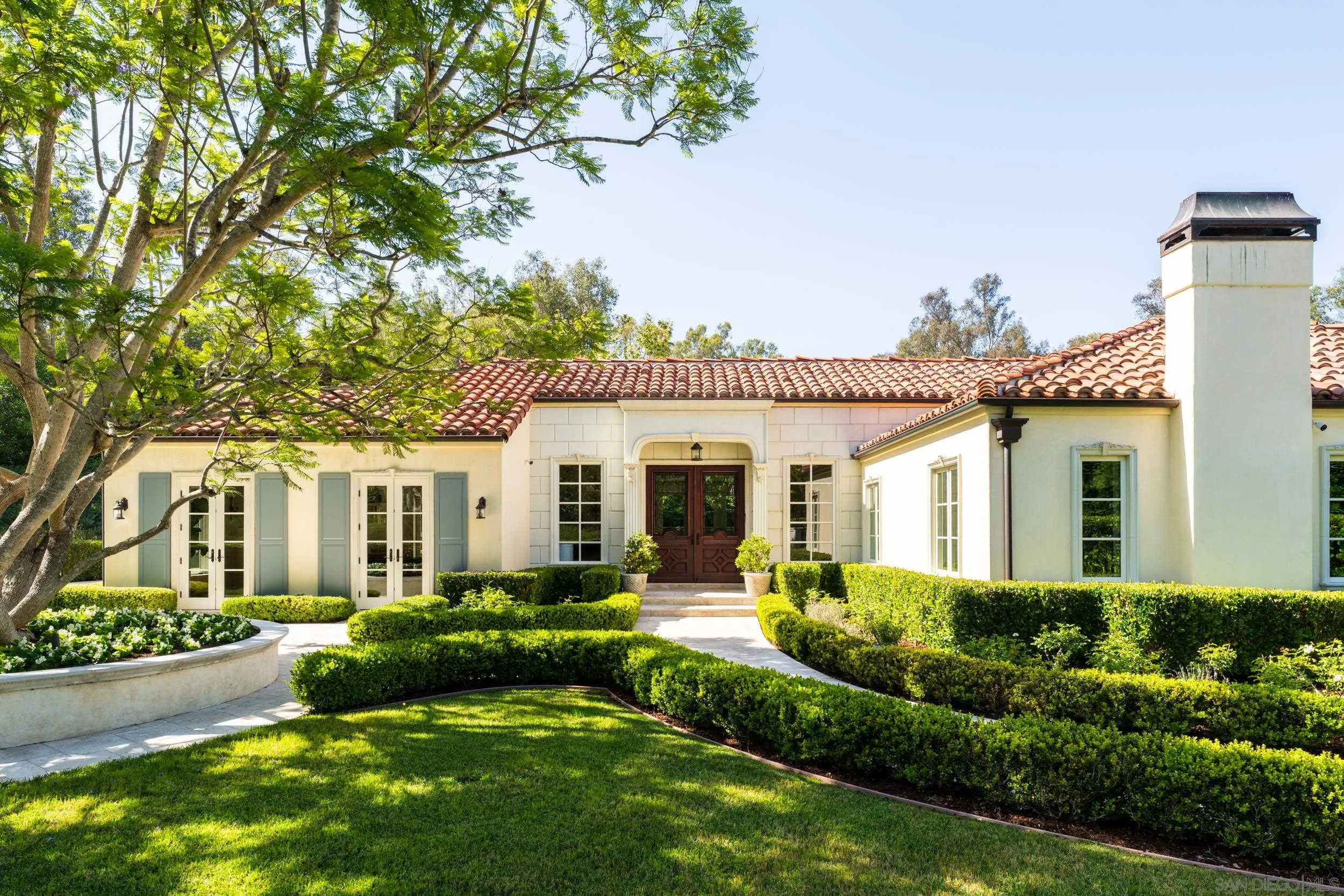 5406 Calzada Del Bosque