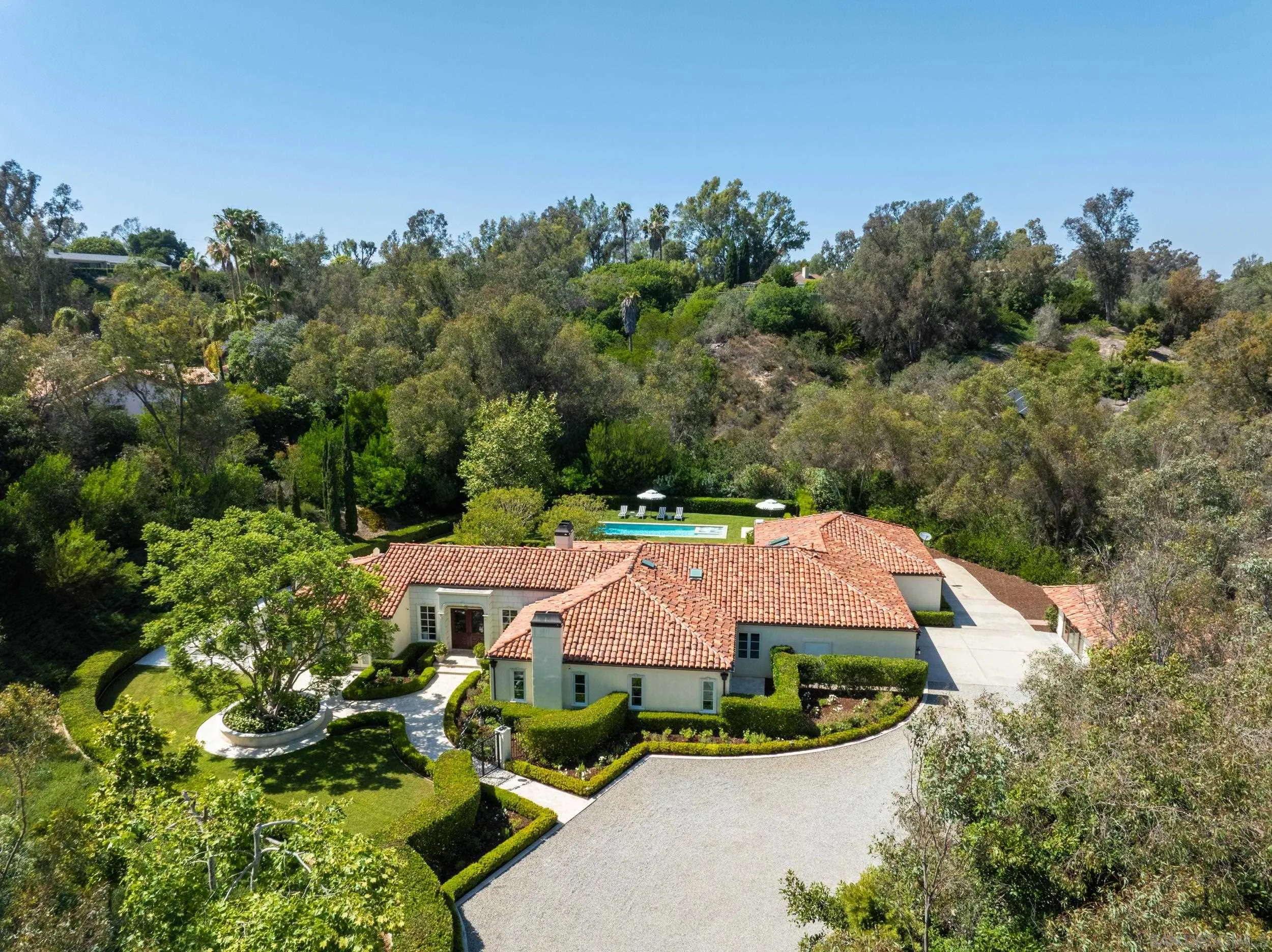 5406 Calzada Del Bosque