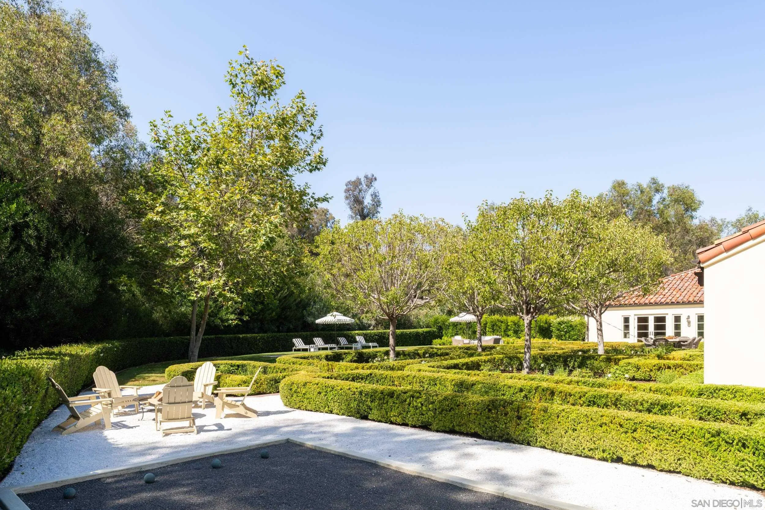 5406 Calzada Del Bosque