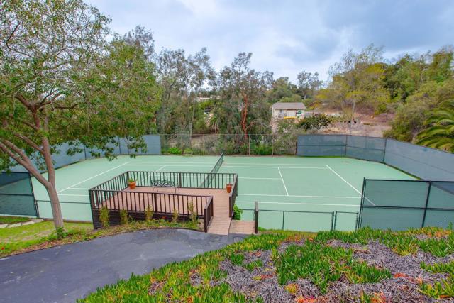 6427 Las Colinas