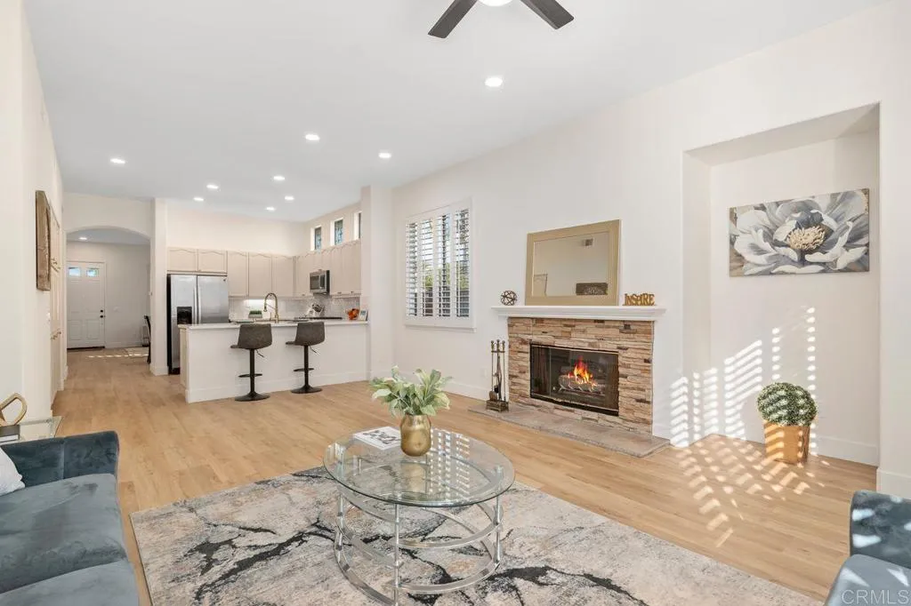 1021 Lands End Court