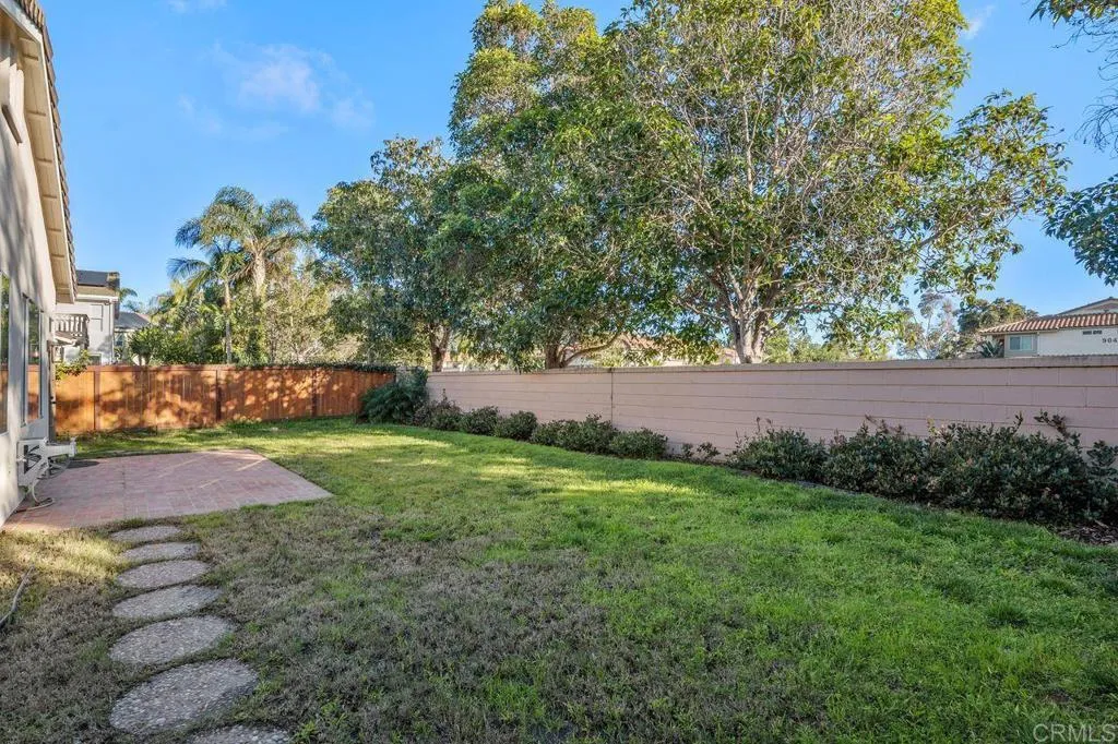 1021 Lands End Court