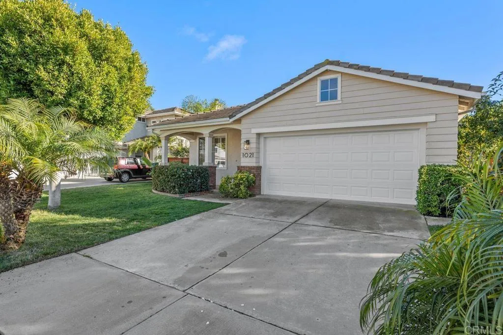 1021 Lands End Court