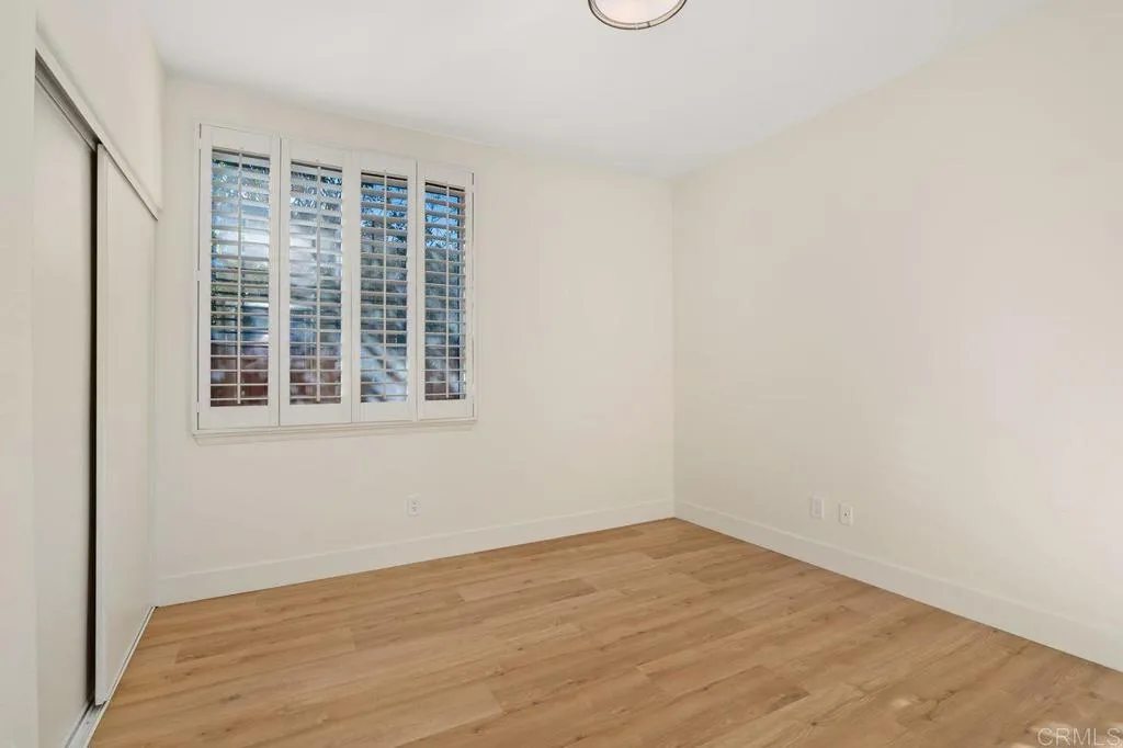 1021 Lands End Court
