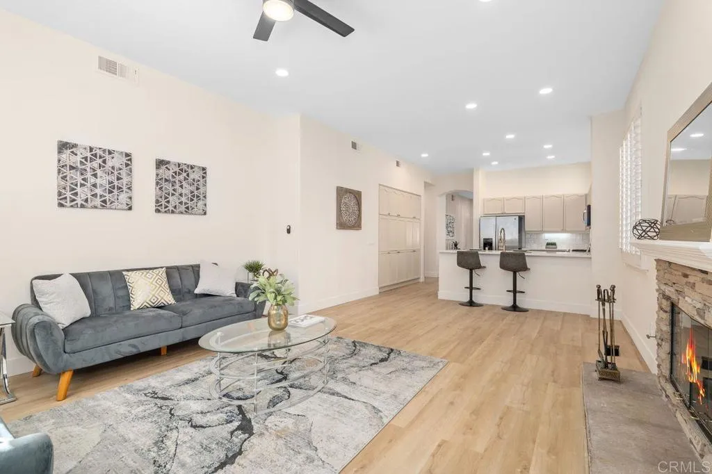 1021 Lands End Court