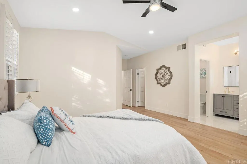 1021 Lands End Court