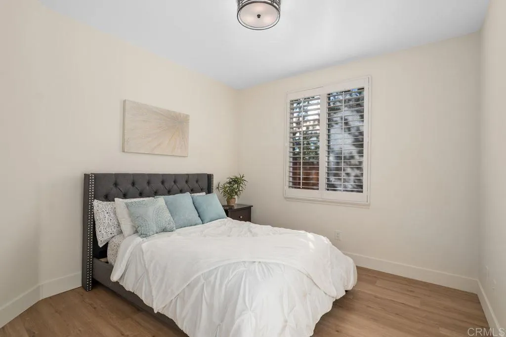 1021 Lands End Court