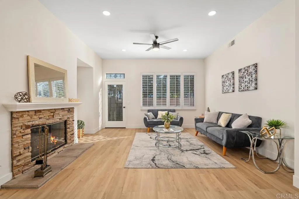 1021 Lands End Court