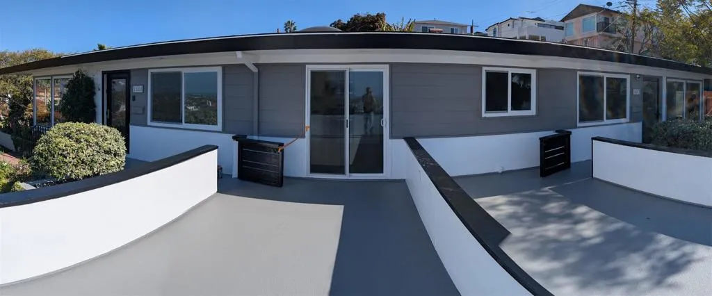 1883 Froude Street