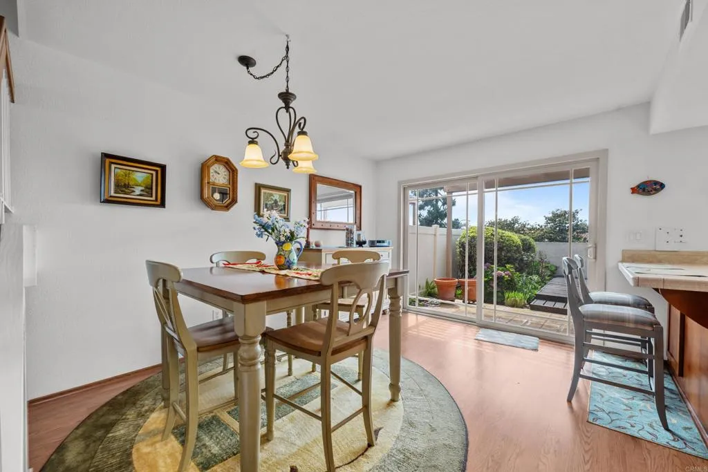 6867 Maple Leaf Drive