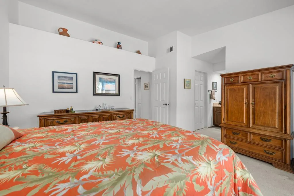 6867 Maple Leaf Drive