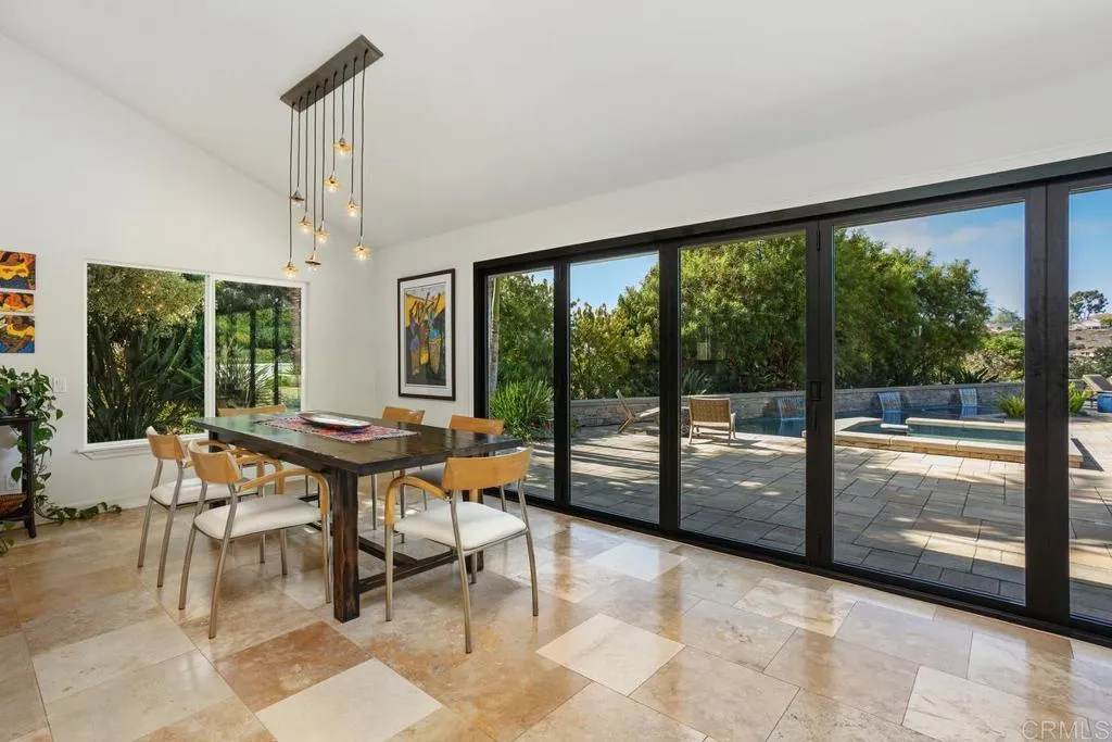 560 San Andres Dr.