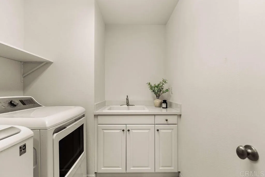 4301 Pacifica Way Unit 2