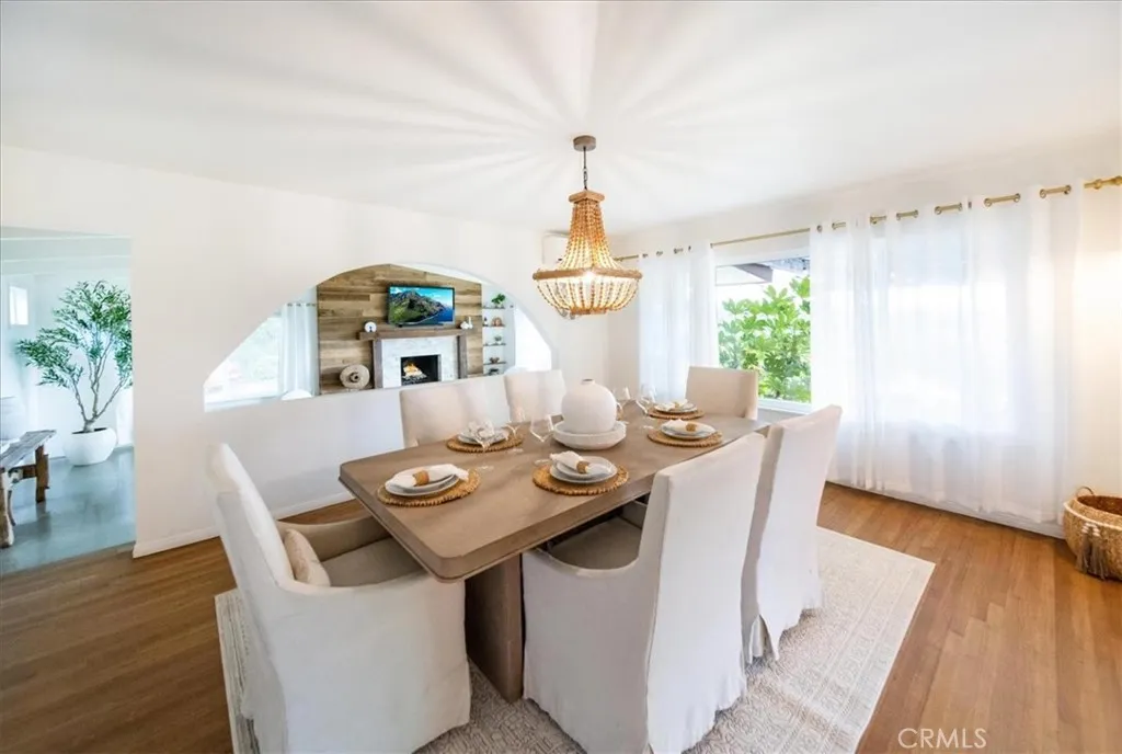 3057 Via Hermosa