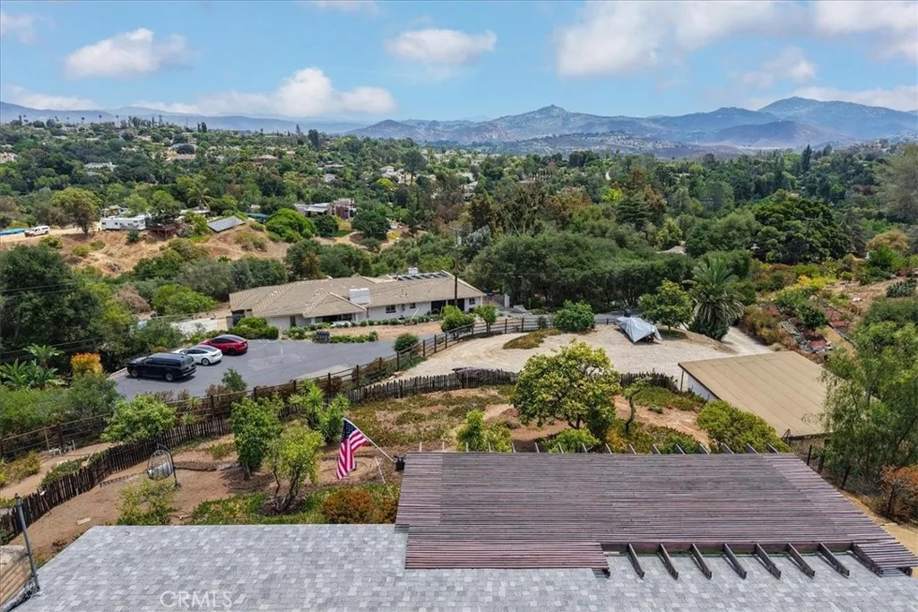 3057 Via Hermosa