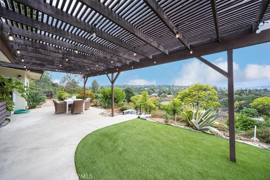 3057 Via Hermosa