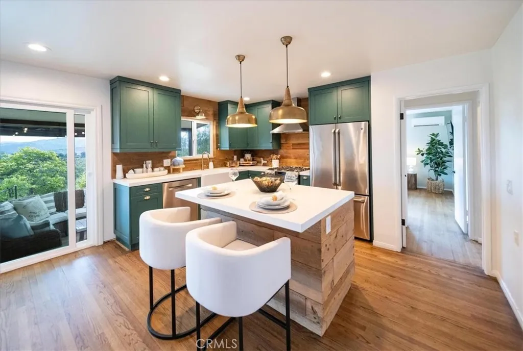 3057 Via Hermosa