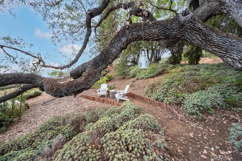 3057 Via Hermosa