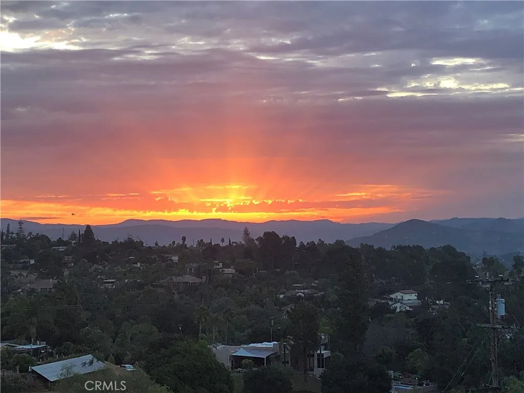 3057 Via Hermosa