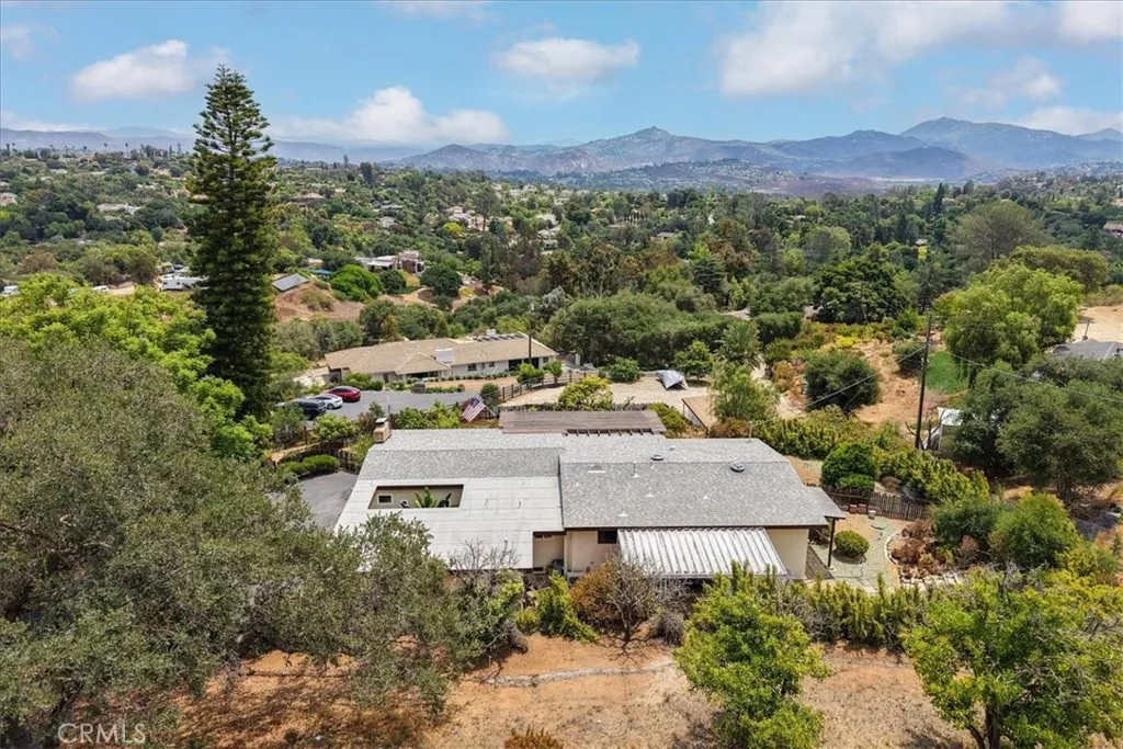 3057 Via Hermosa