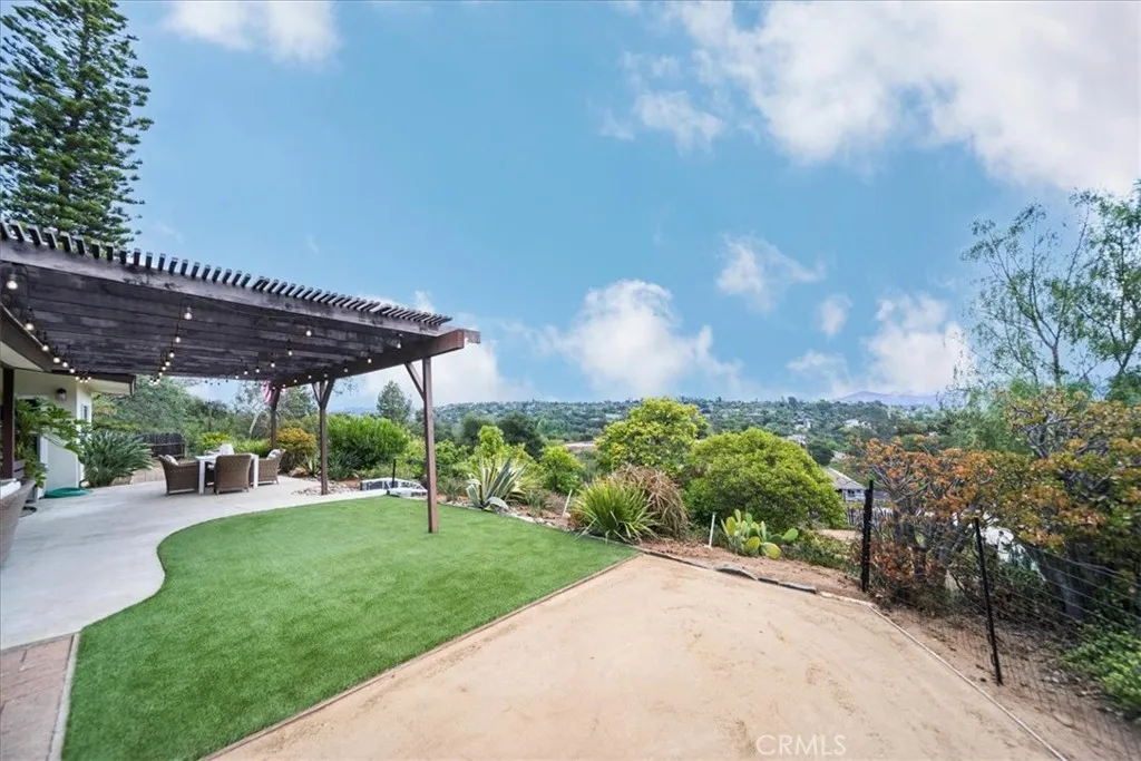 3057 Via Hermosa