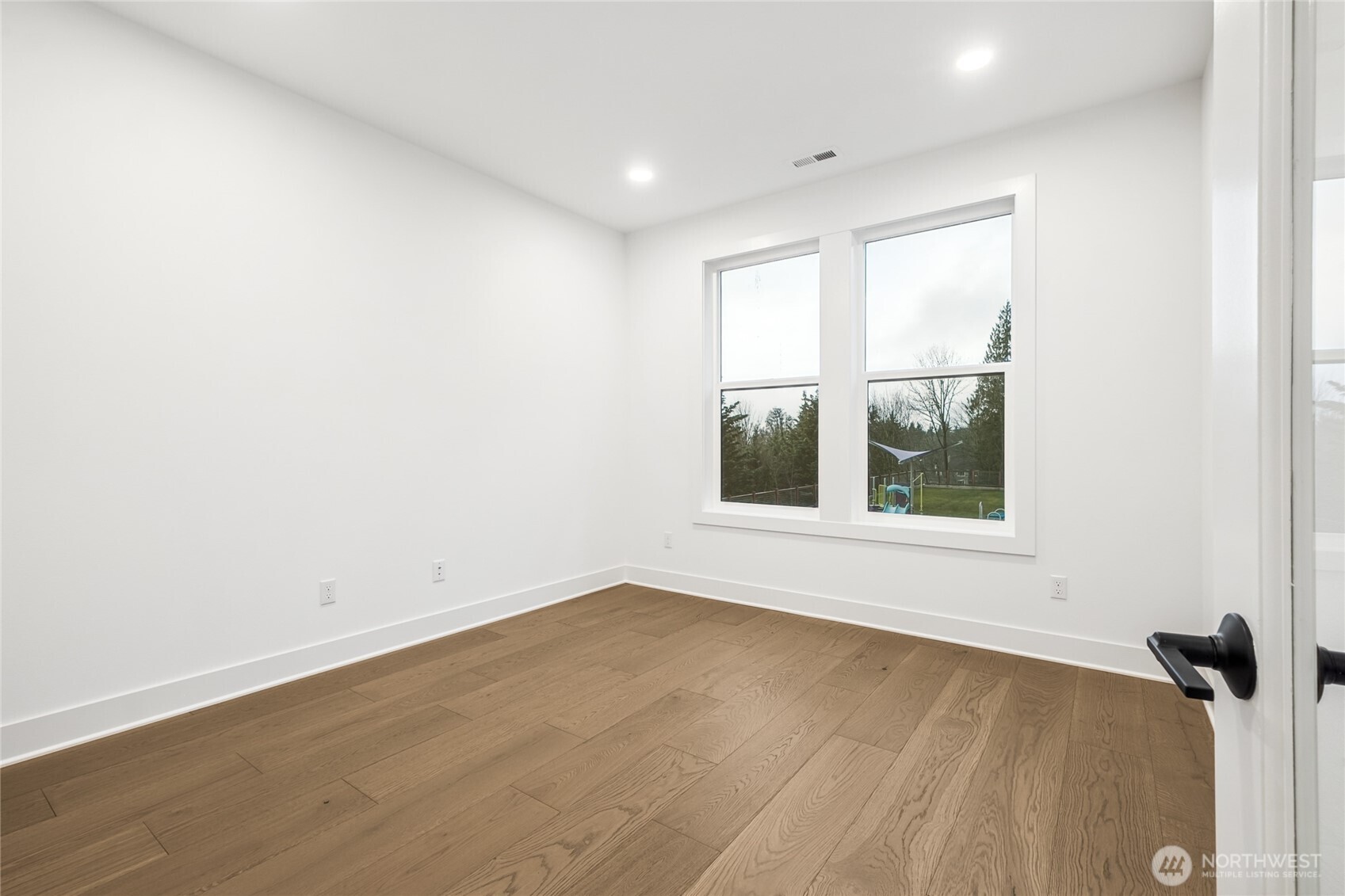 8413 137th Avenue SE Unit: 6