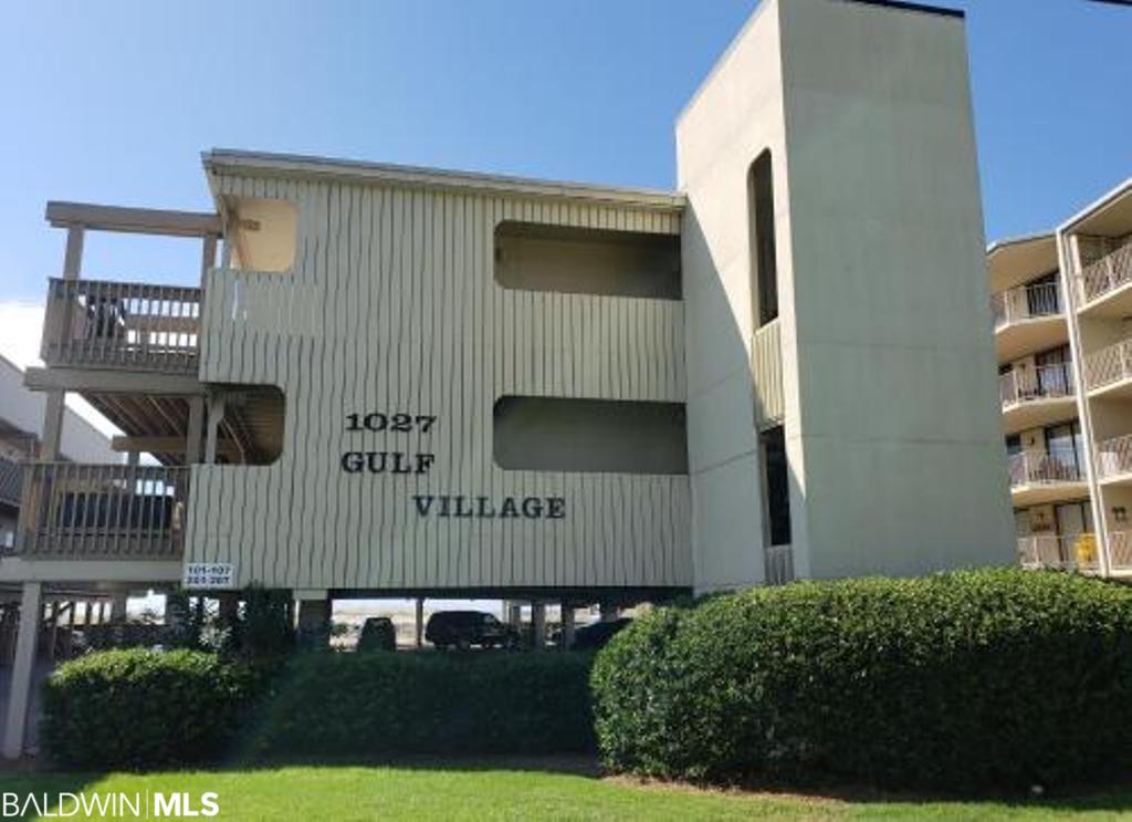 1027 W Beach Boulevard 316